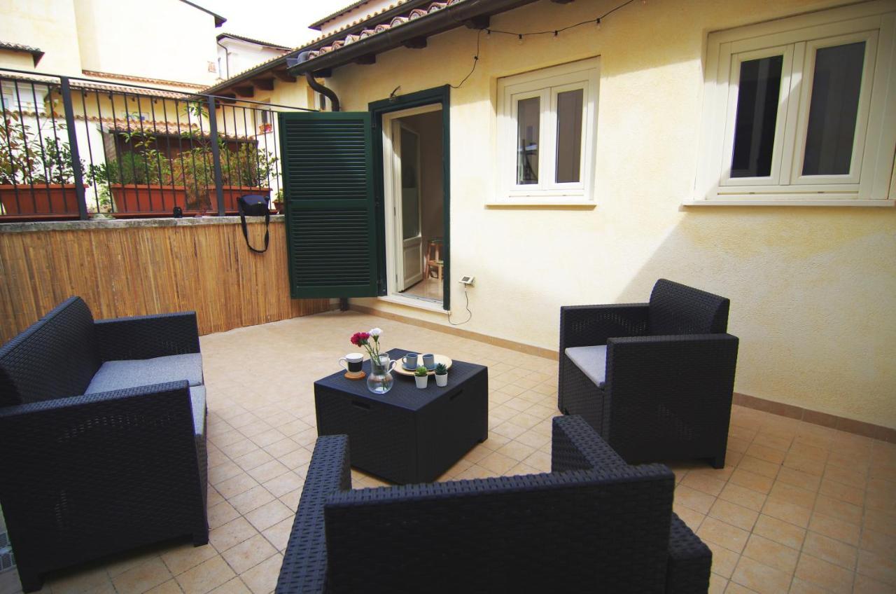 Cozy House Con Corte Privata In Centro Storico Aq LʼAquila Exteriér fotografie
