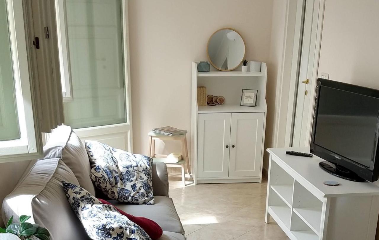 Cozy House Con Corte Privata In Centro Storico Aq LʼAquila Exteriér fotografie