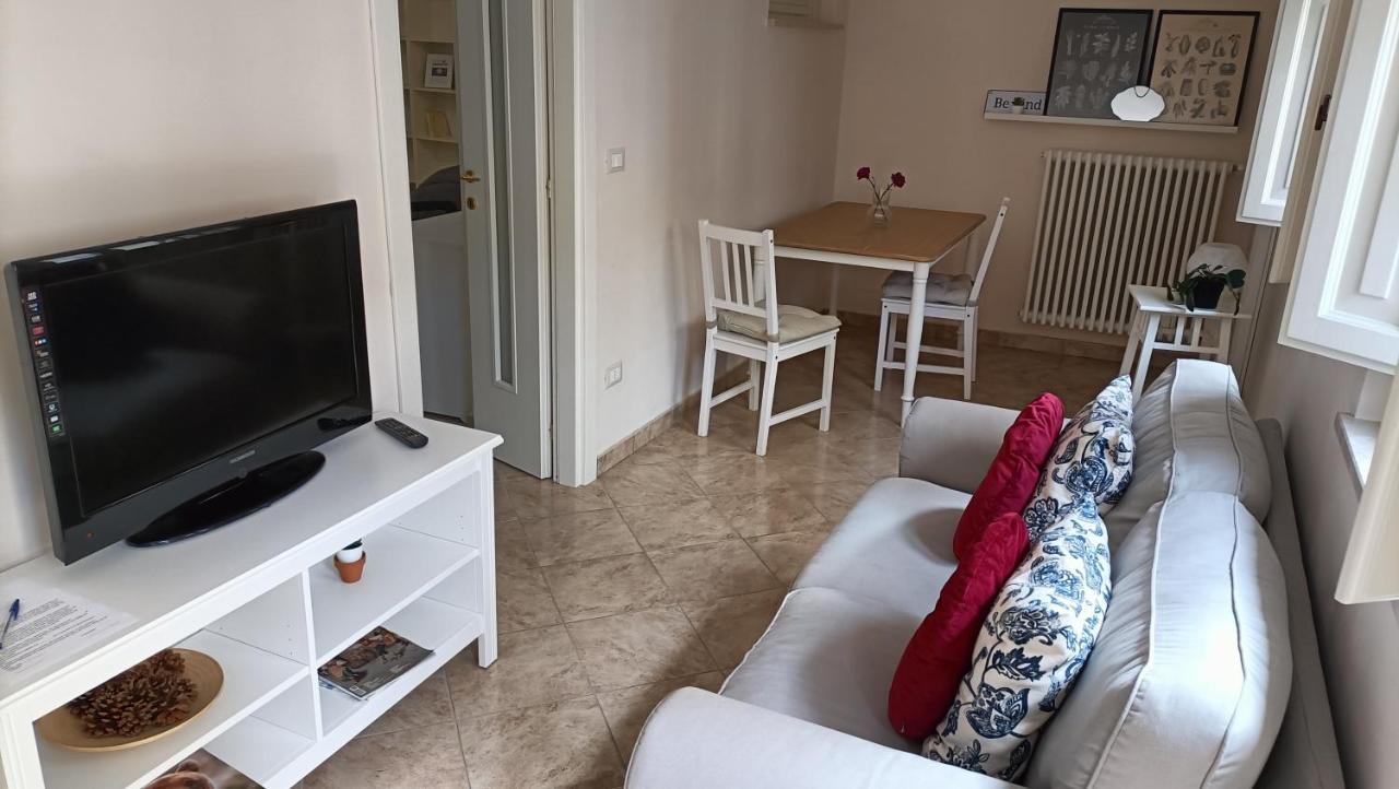 Cozy House Con Corte Privata In Centro Storico Aq LʼAquila Exteriér fotografie